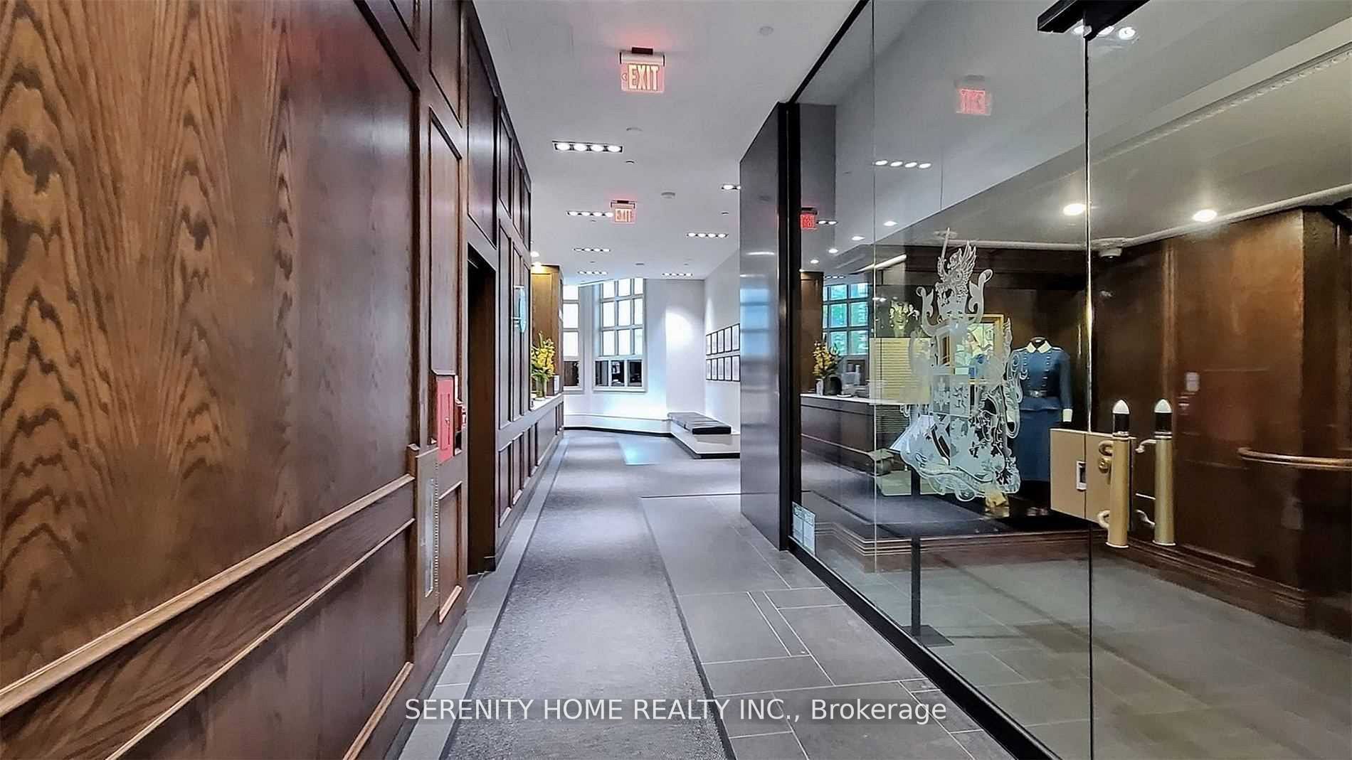 426 University Avenue 1003, Toronto, ON M5G 1S9 photo 5
