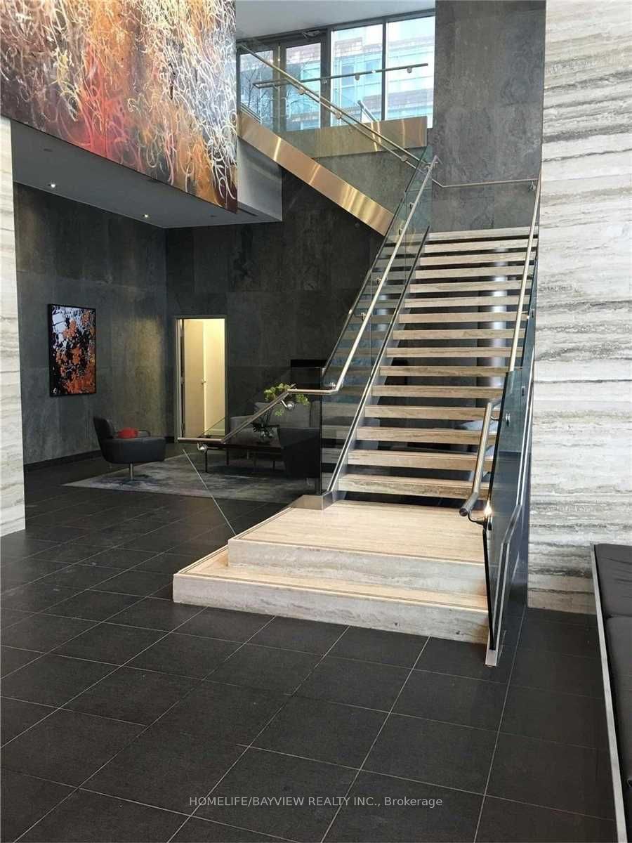 15 Iceboat Terrace #1201, Toronto, ON M5V 4A5 photo 3