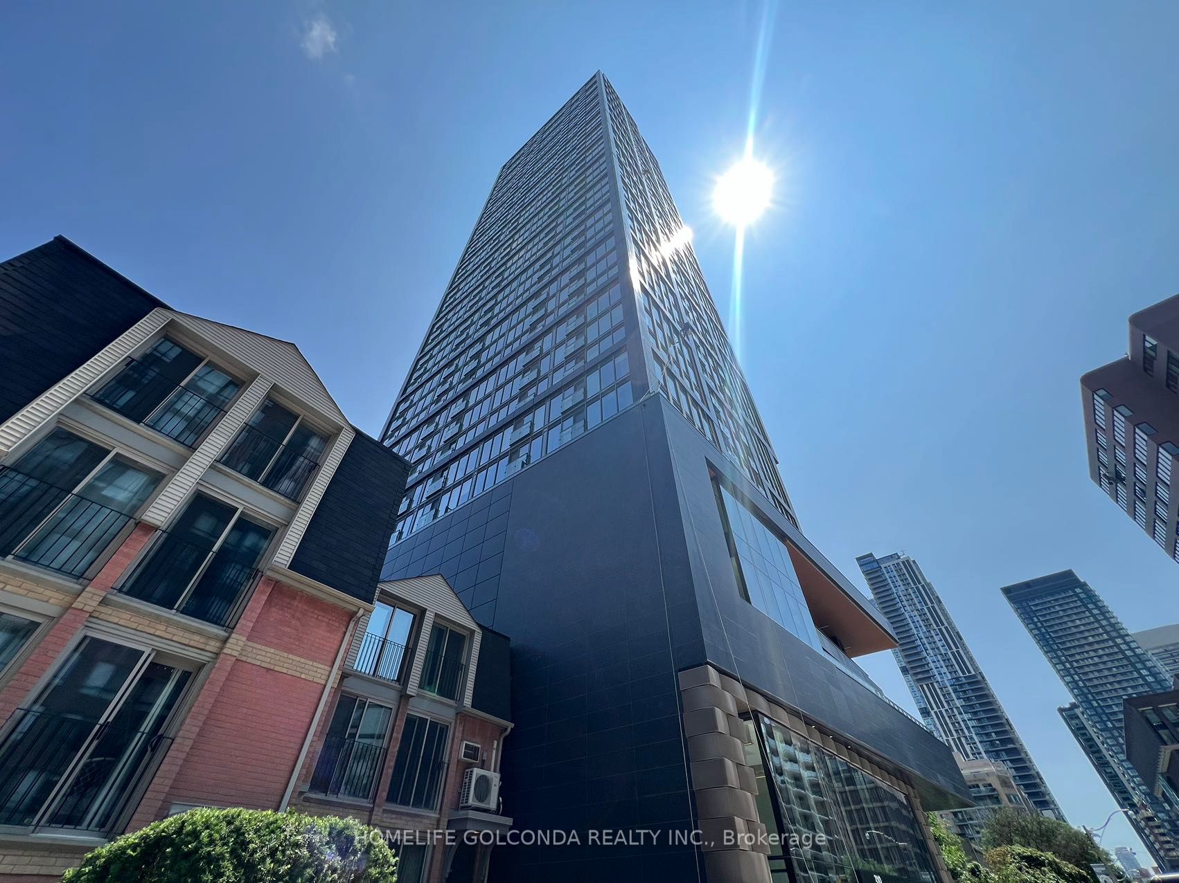 319 Jarvis Street 4216, Toronto, ON M5B 0C8