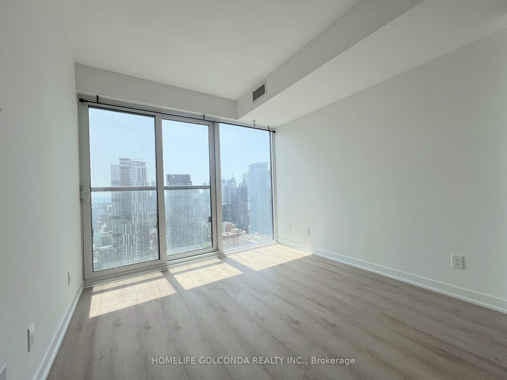 319 Jarvis Street 4216, Toronto, ON M5B 0C8 photo 5