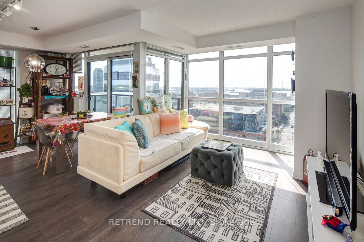 400 Adelaide Street E 2004, Toronto, ON M5A 4S3 photo 5