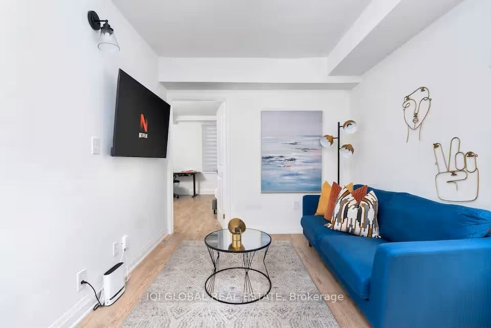 525 Ossington Avenue 2nd Floor, Toronto, ON M6G 3T3 photo 5