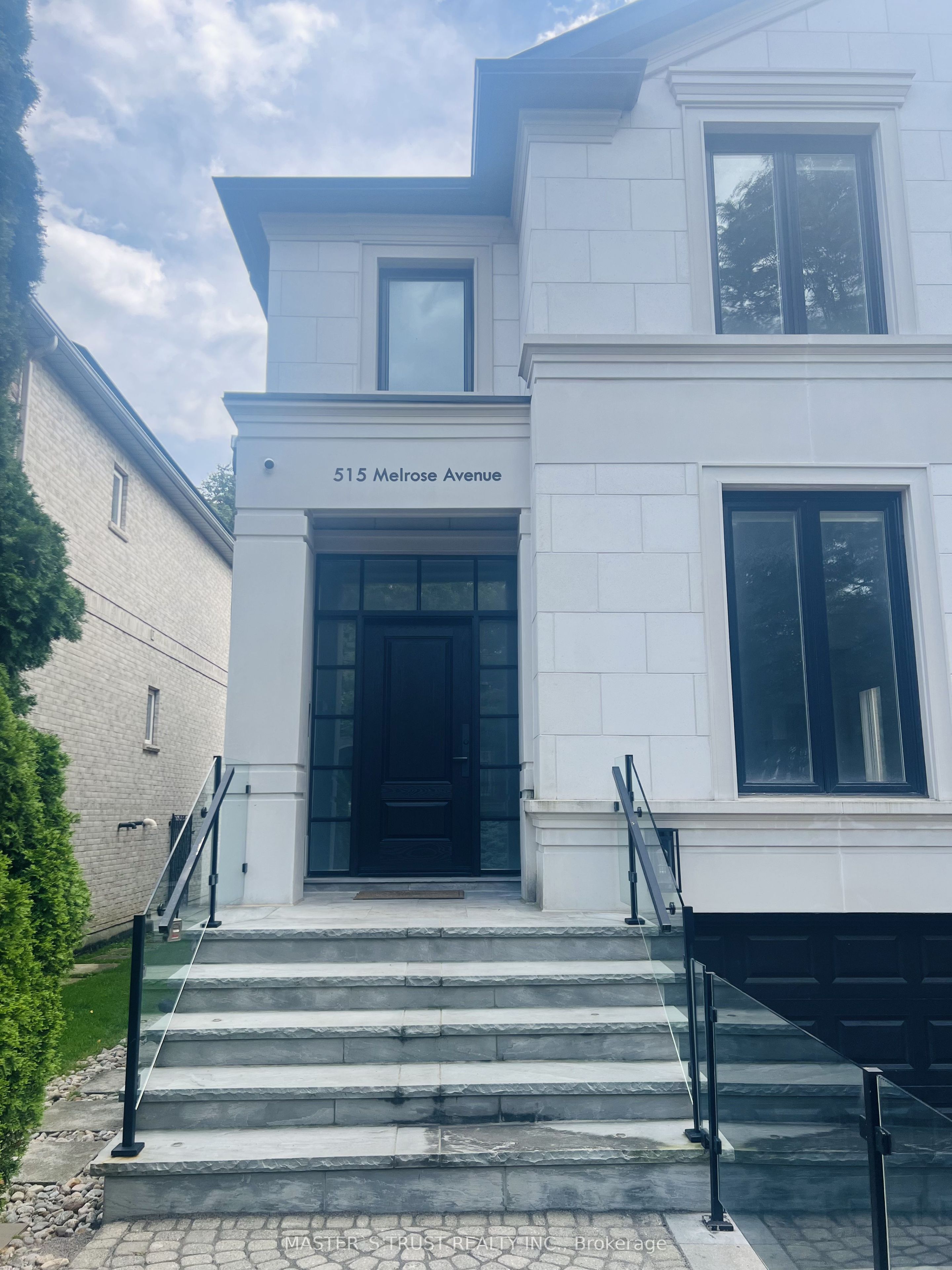 515 Melrose Avenue, Toronto, ON M5M 2A1 photo 2
