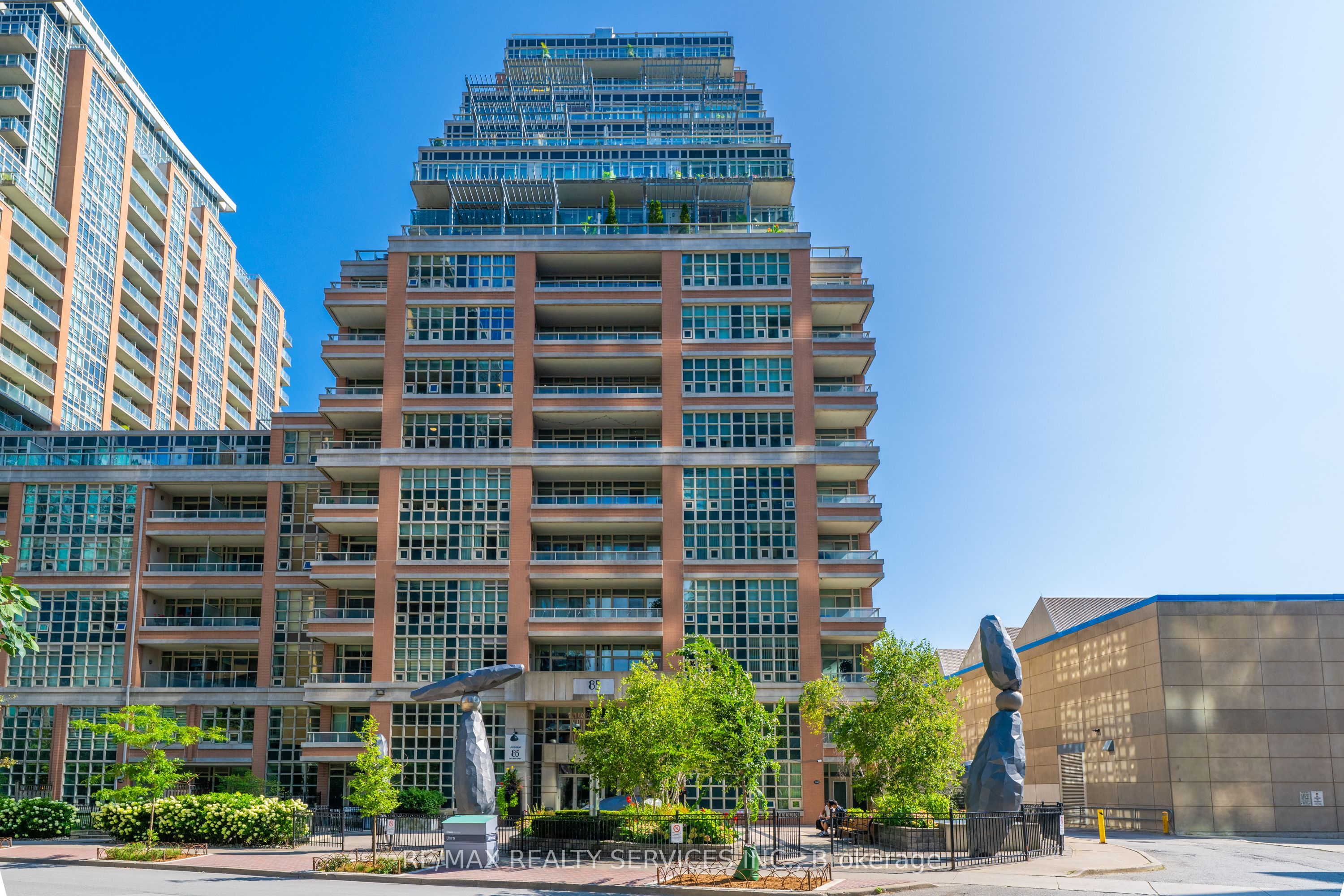 85 East Liberty Street 1802, Toronto, ON M6K 3R4 photo 2