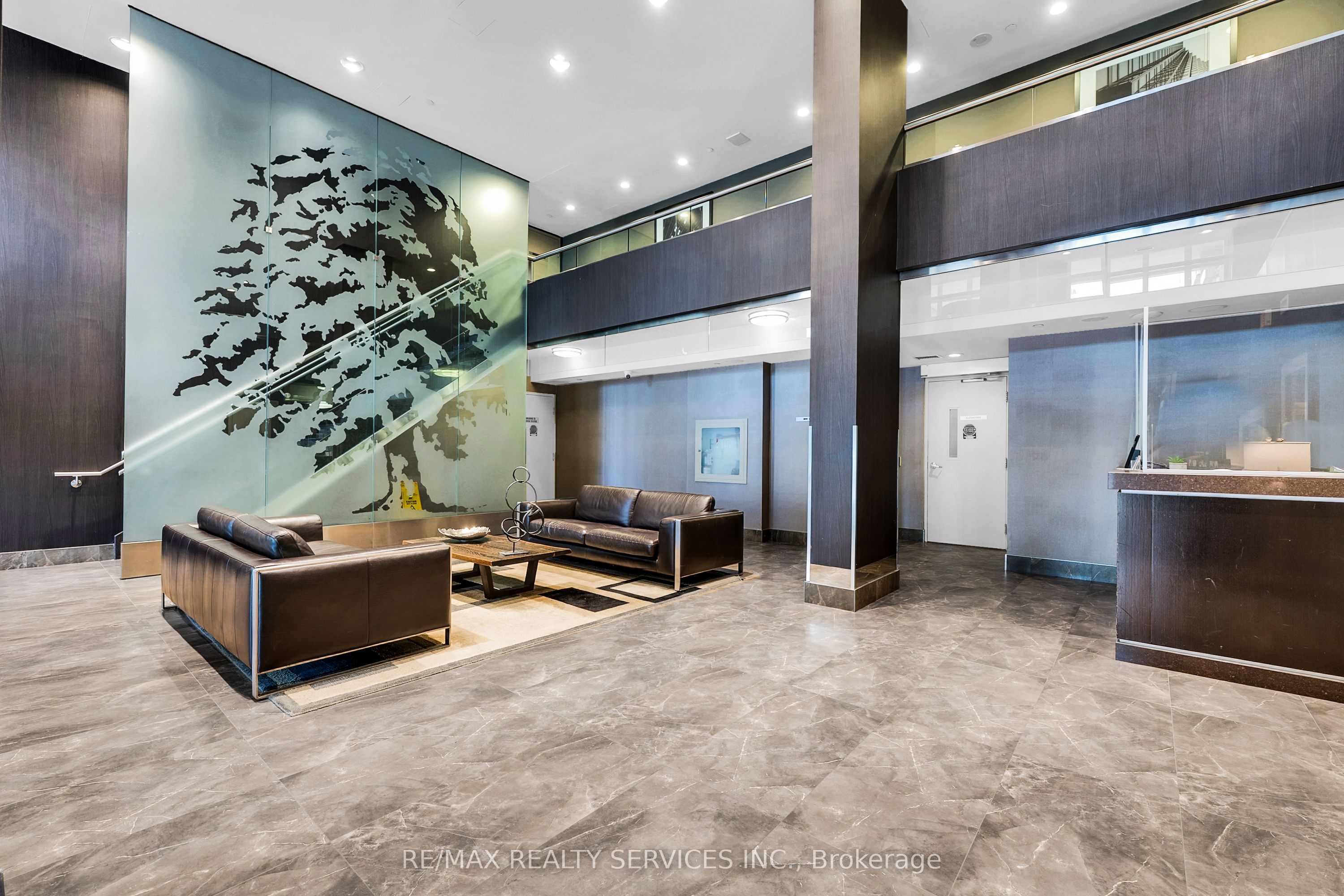 85 East Liberty Street 1802, Toronto, ON M6K 3R4 photo 5