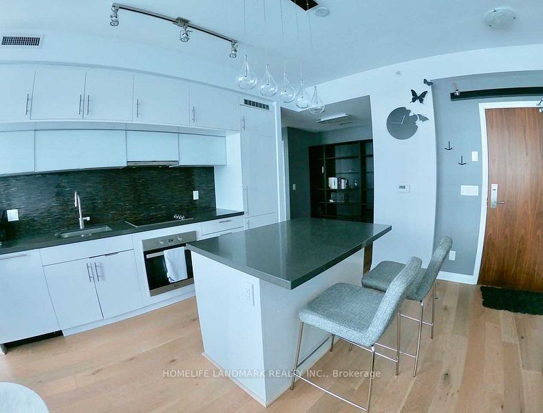 8 Mercer Street 2912, Toronto, ON M5V 0C4 photo 4