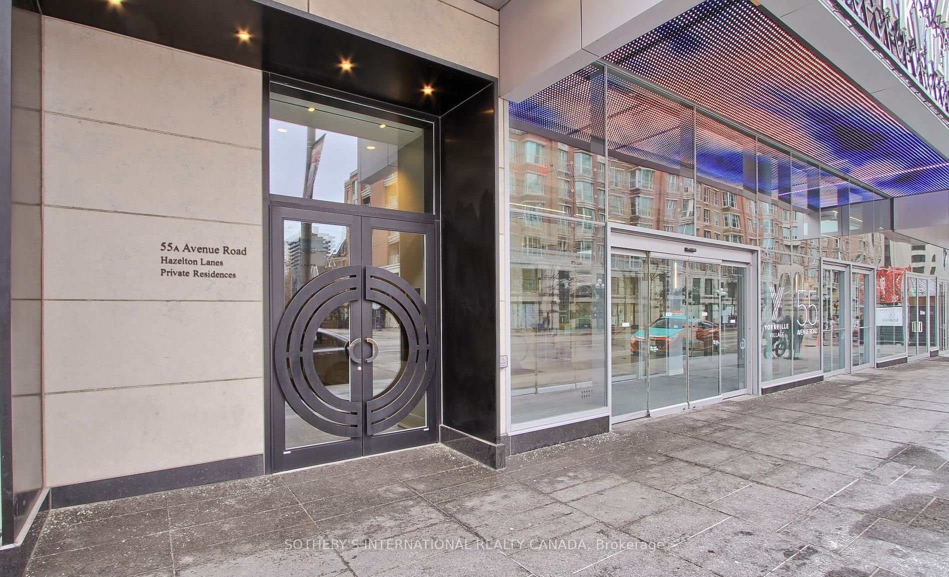 55A Avenue Road 408, Toronto, ON M5A 2G3 photo 2