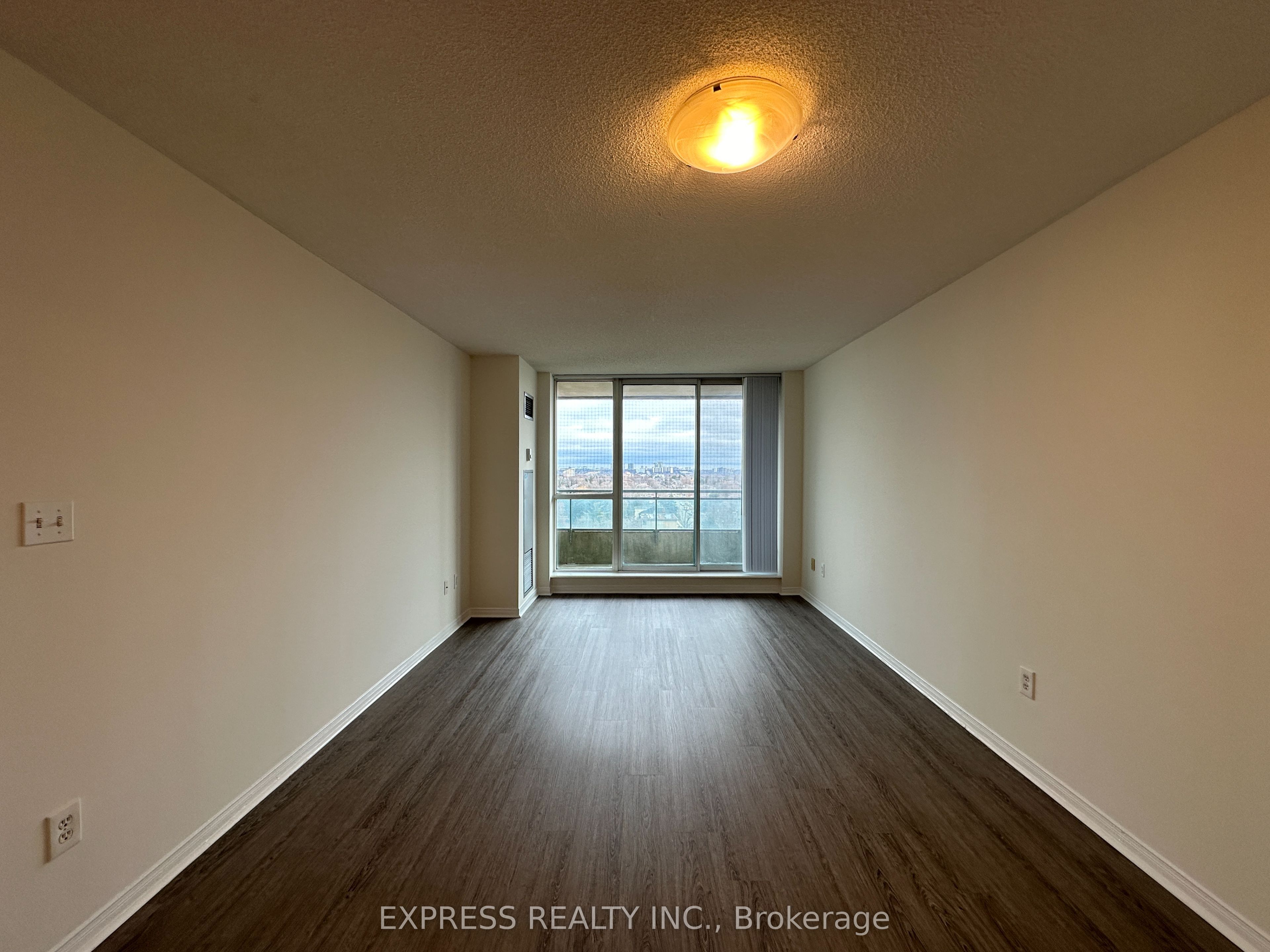 39 Pemberton Avenue Lph12, Toronto, ON M2M 4L6