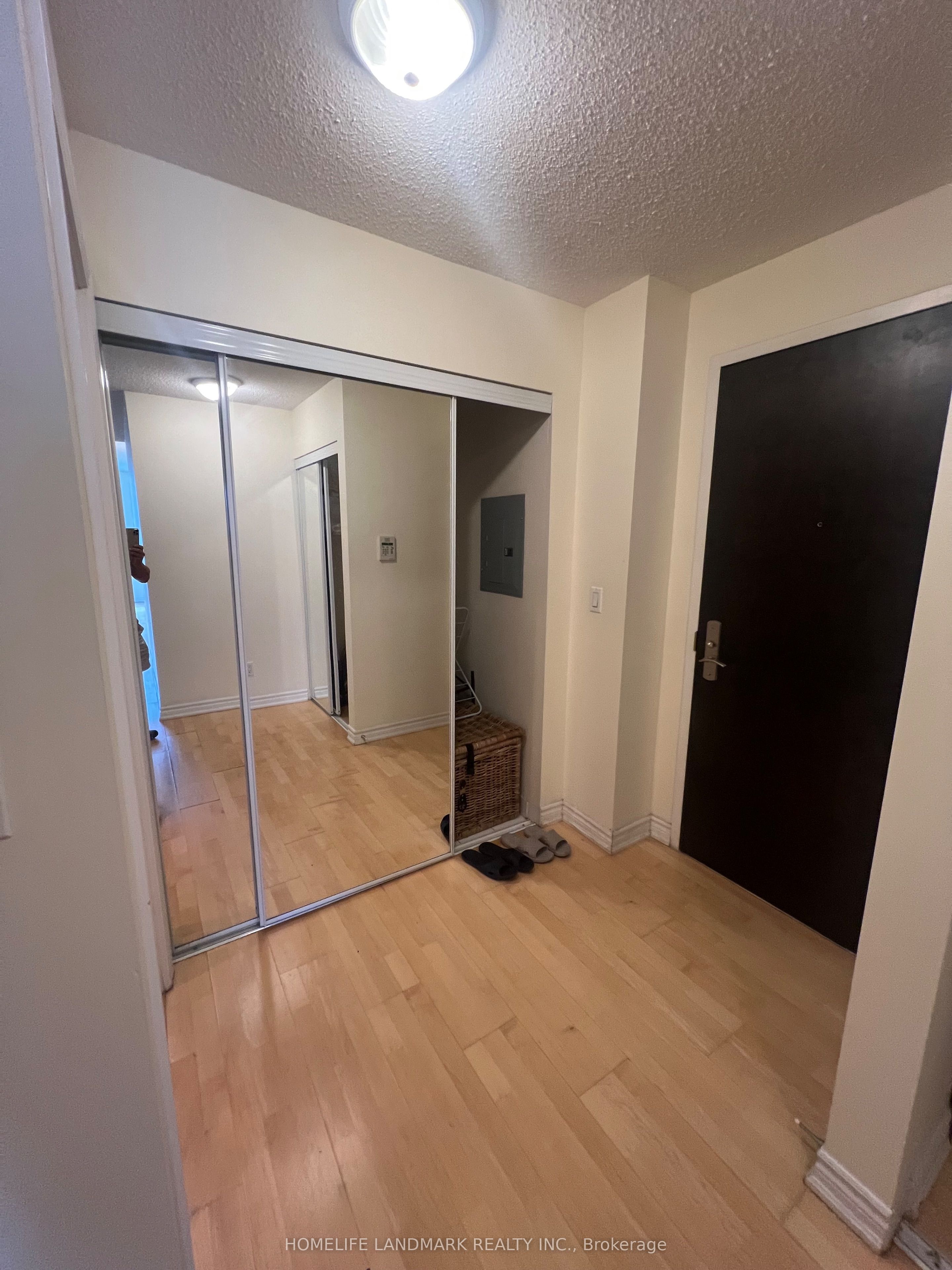 761 Bay Street 3110, Toronto, ON M5G 2R2 photo 4