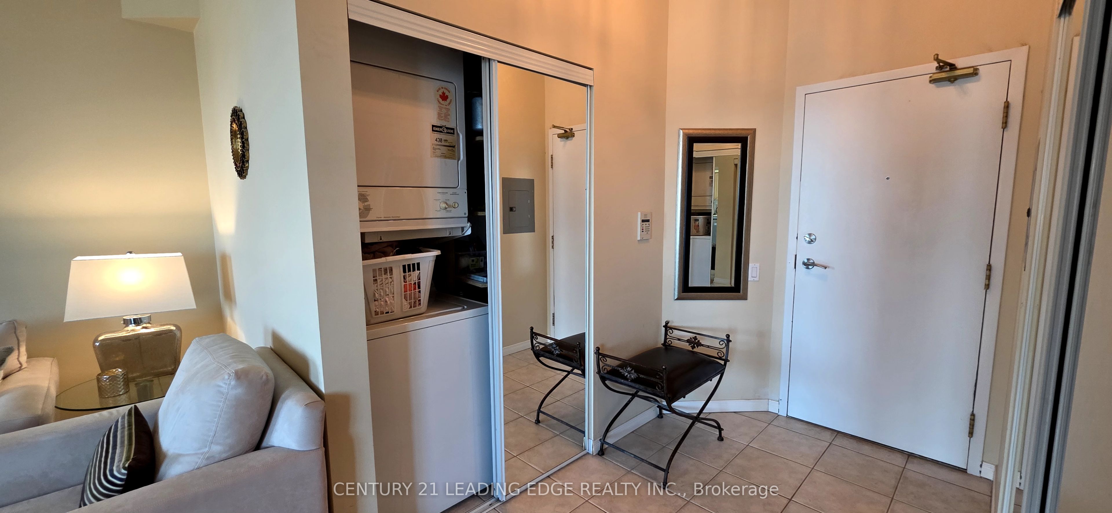 33 Empress Avenue Ph203, Toronto, ON M2N 6Y7 photo 4
