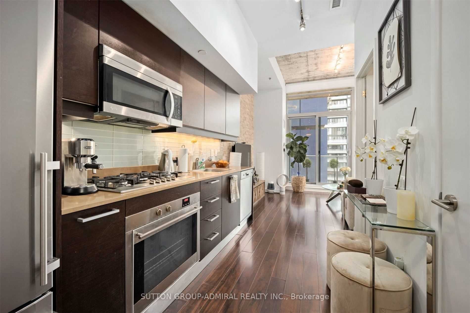 375 King Street W 1604, Toronto, ON M5V 1K1 photo 5