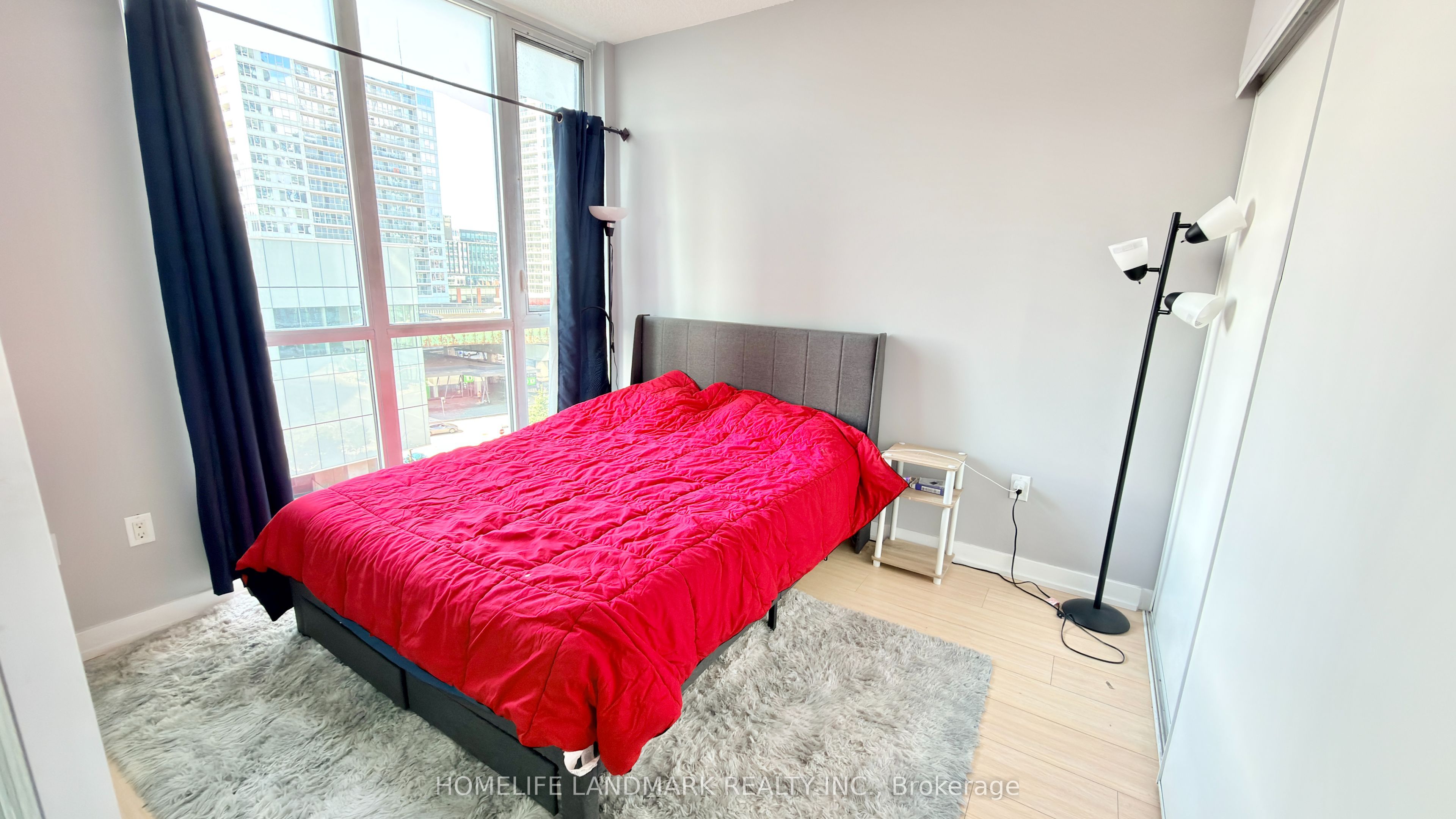 85 Queens Wharf Road 703, Toronto, ON M5V 0J9 photo 5