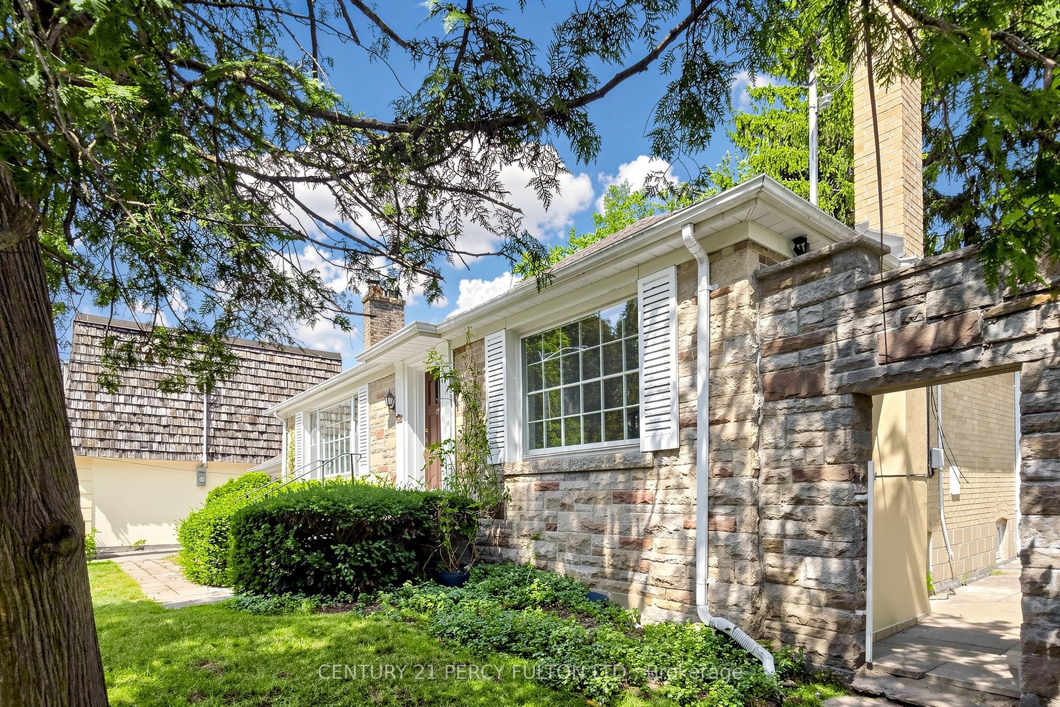 50 Plymbridge Road, Toronto, ON M2P 1A3 photo 3