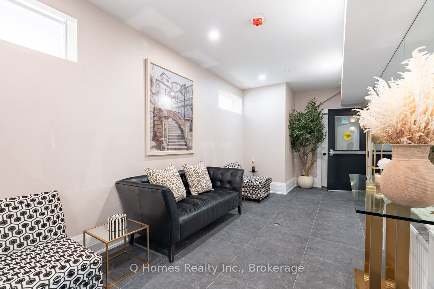 1725 Bathurst Street 101, Toronto, ON M5P 3K4 photo 5