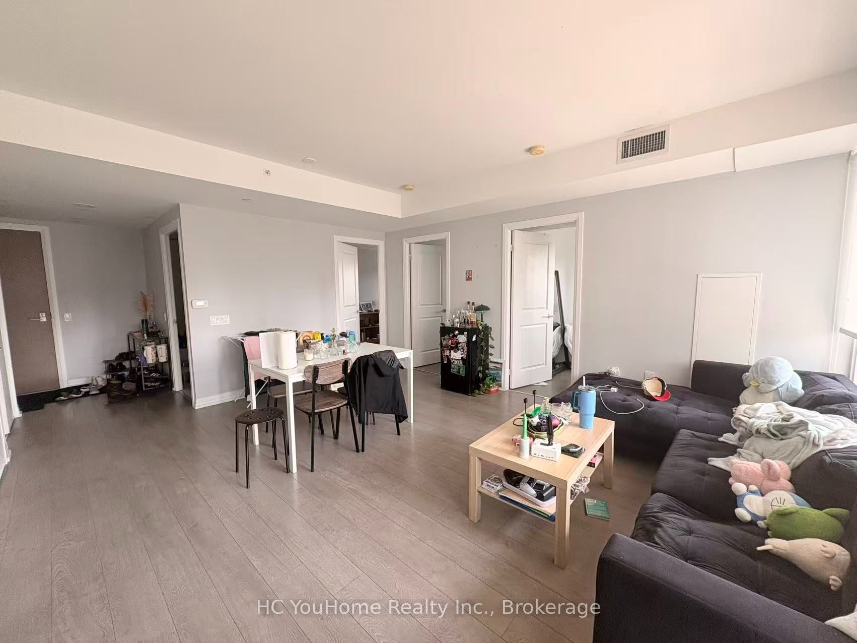 251 Jarvis Street 816, Toronto, ON M5B 0C3 photo 2