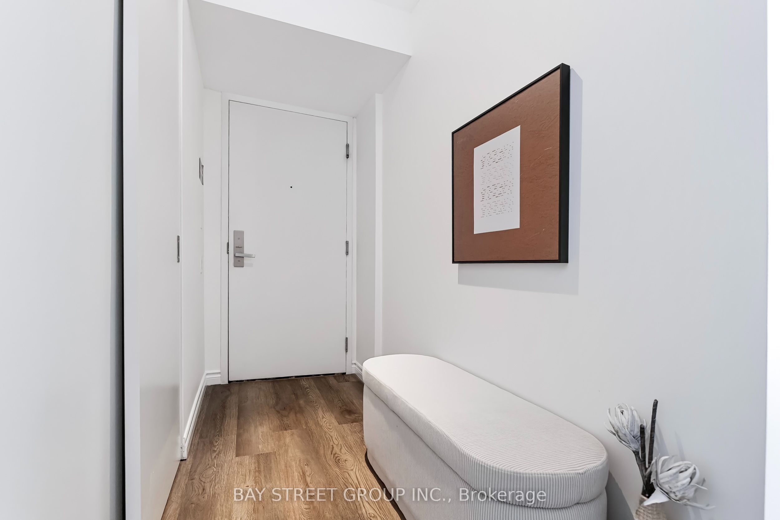 5 St Joseph Street 908, Toronto, ON M4Y 0B6 photo 5