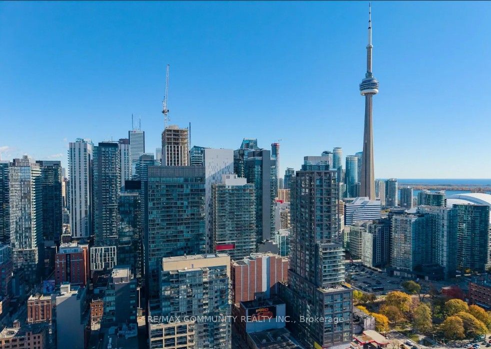 375 King Street W 1708, Toronto, ON M5V 1K1 photo 2