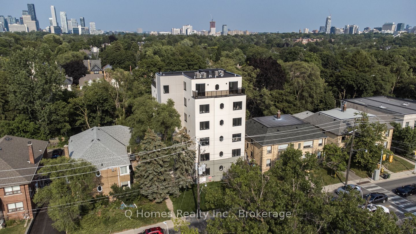 1725 Bathurst Street 202, Toronto, ON M5P 3K4 photo 3