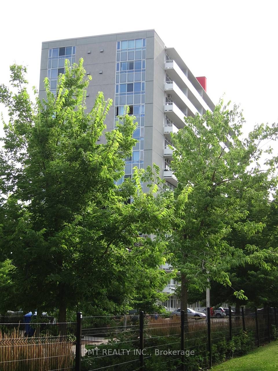 580 Christie Street 606, Toronto, ON M6G 3E3
