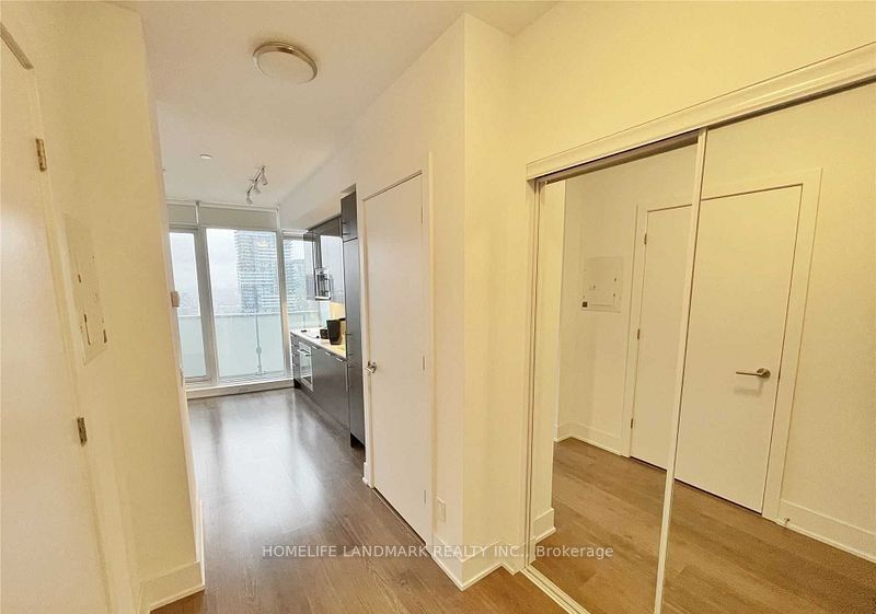 403 Church Street 4203, Toronto, ON M4Y 0C9 photo 4