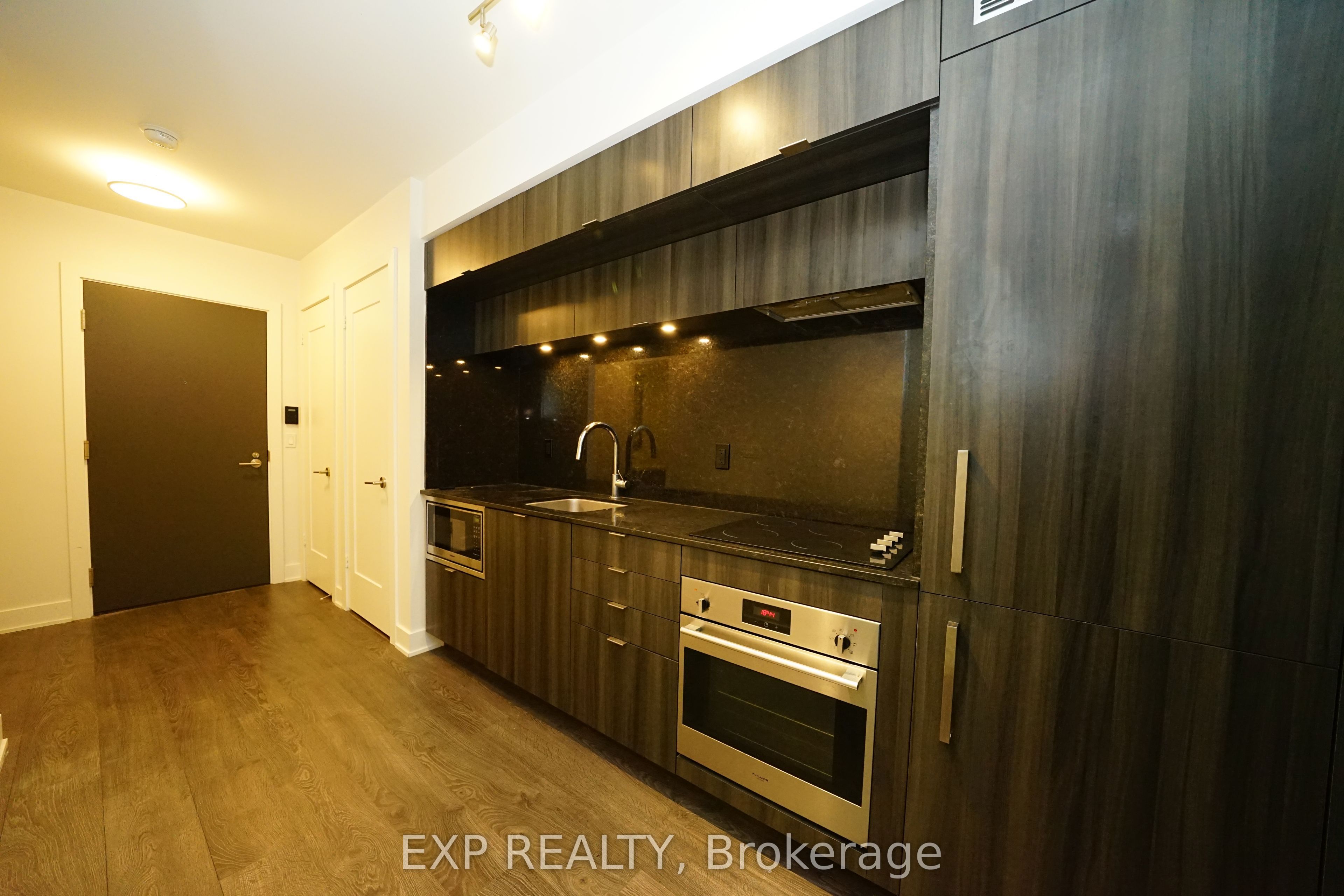 38 Cameron Street 307, Toronto, ON M2N 0C3 photo 5