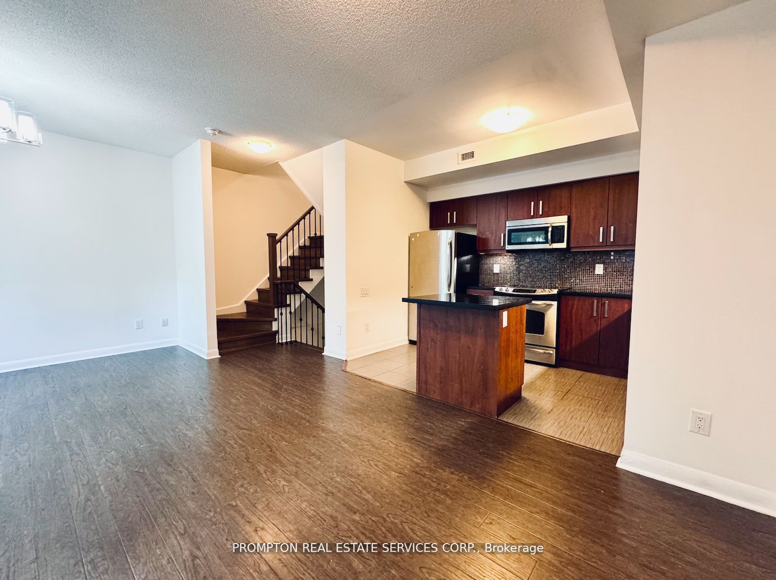 19 Anndale Drive Th 10, Toronto, ON M2N 0H2 photo 2