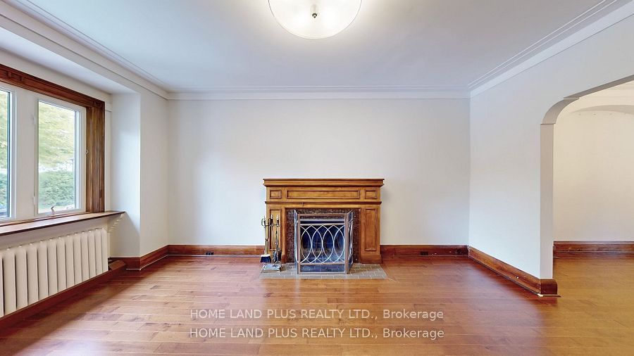 97 Deloraine Avenue, Toronto, ON M5M 2B1 photo 3