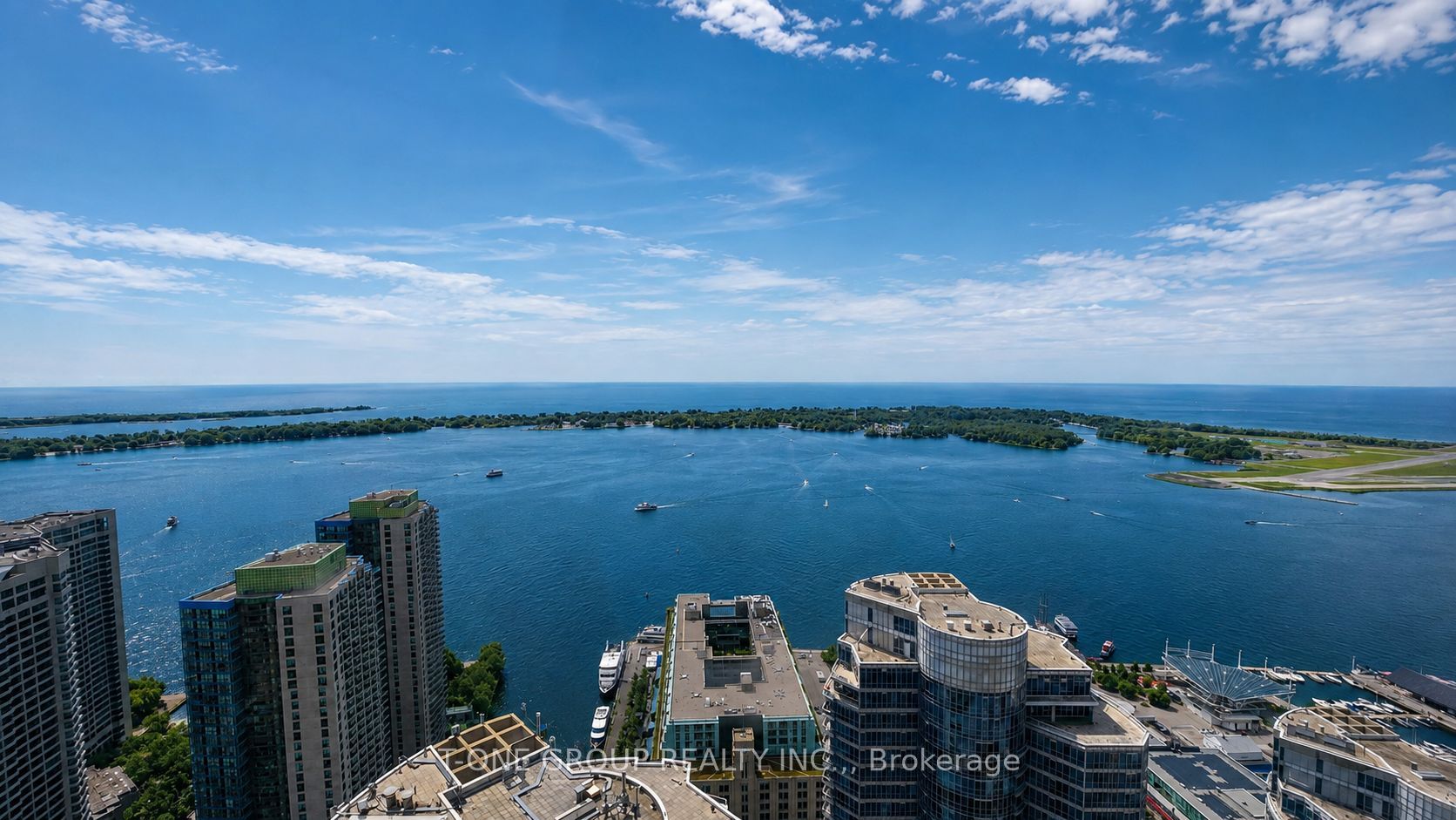 10 York Street 5209, Toronto, ON M5J 0E1