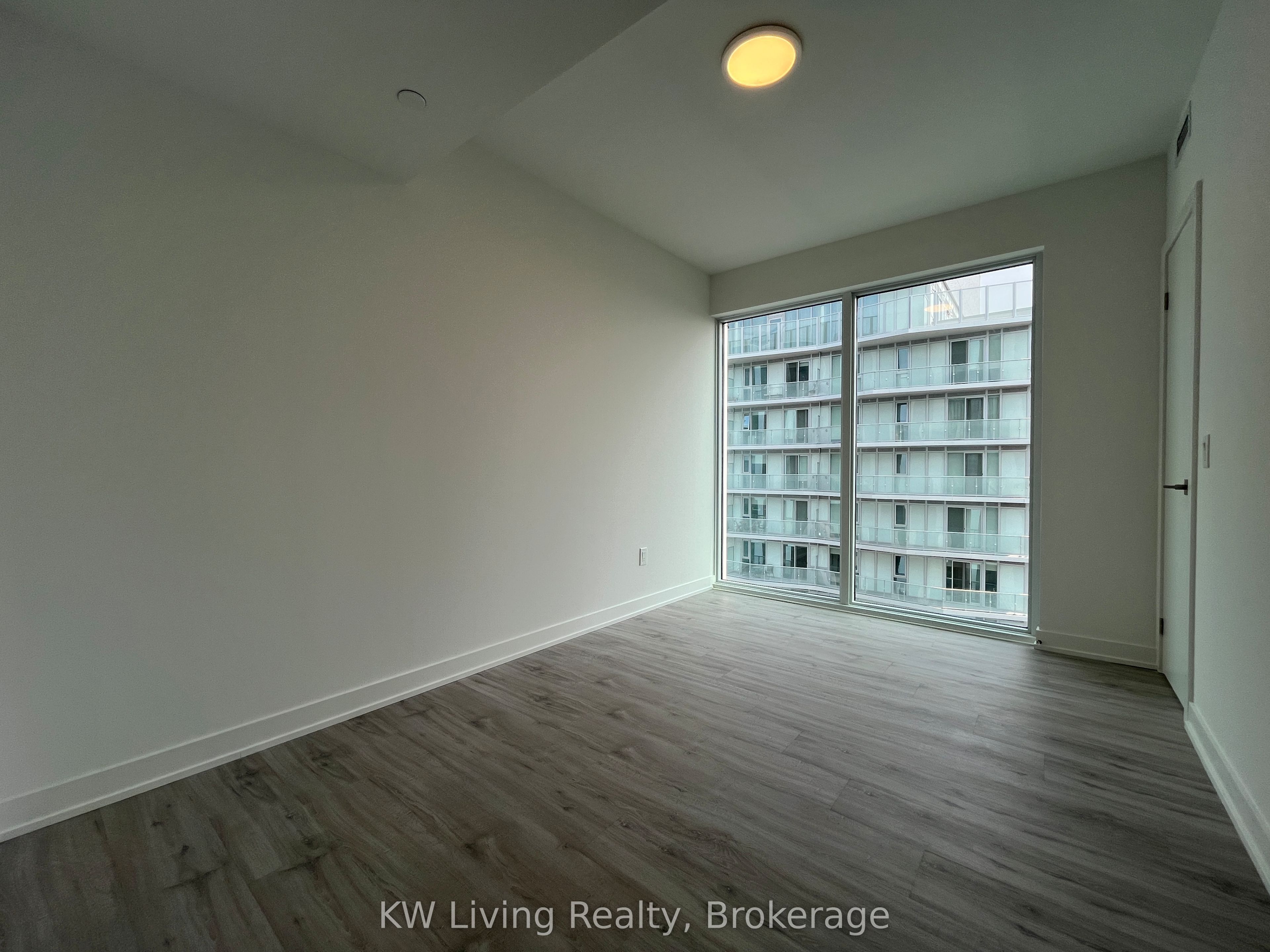 252 Church Street 5711, Toronto, ON M5B 0E6 photo 5