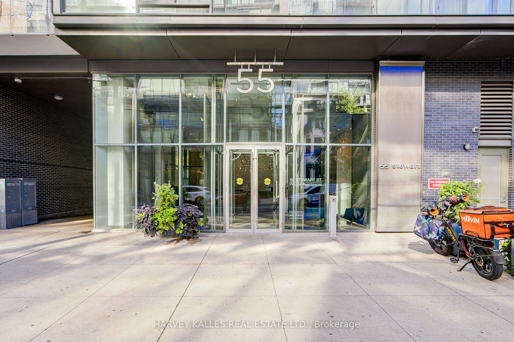 55 Stewart Street 121, Toronto, ON M5V 2V1 photo 3