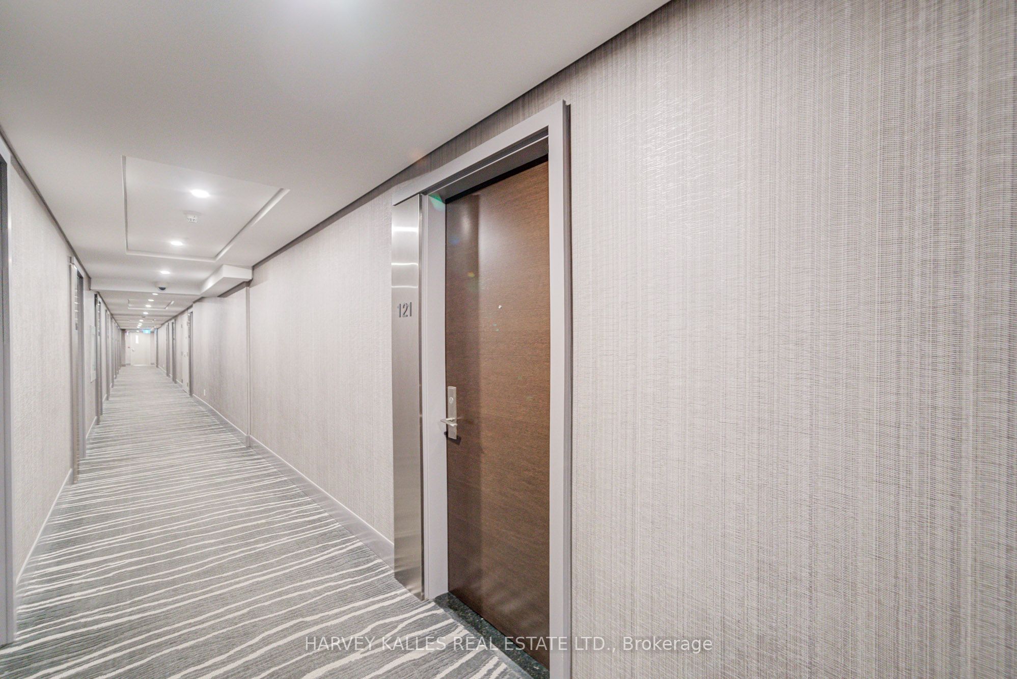 55 Stewart Street 121, Toronto, ON M5V 2V1 photo 4