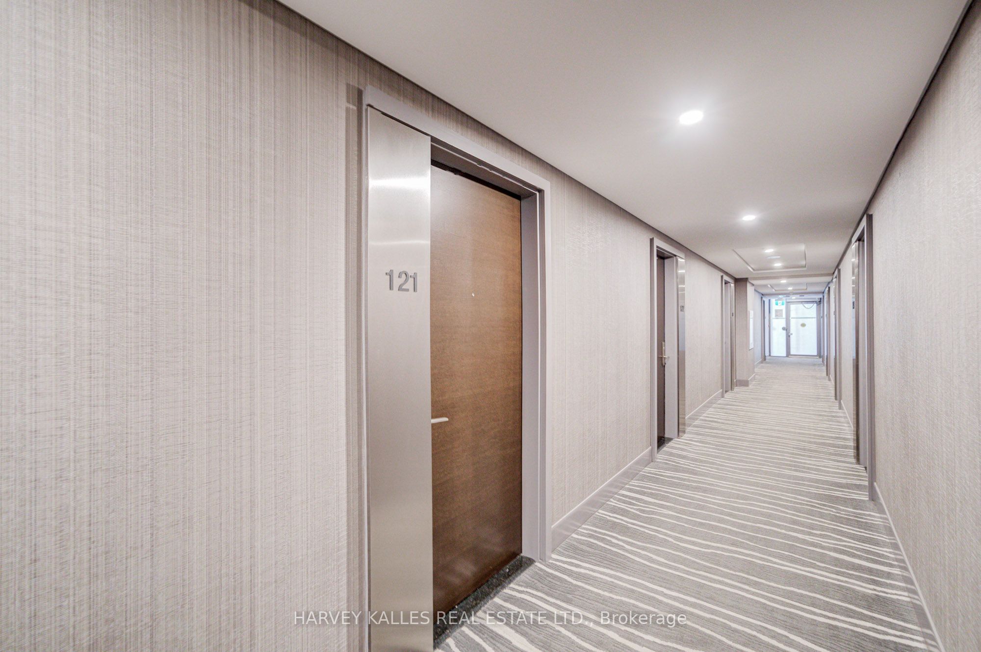 55 Stewart Street 121, Toronto, ON M5V 2V1 photo 5
