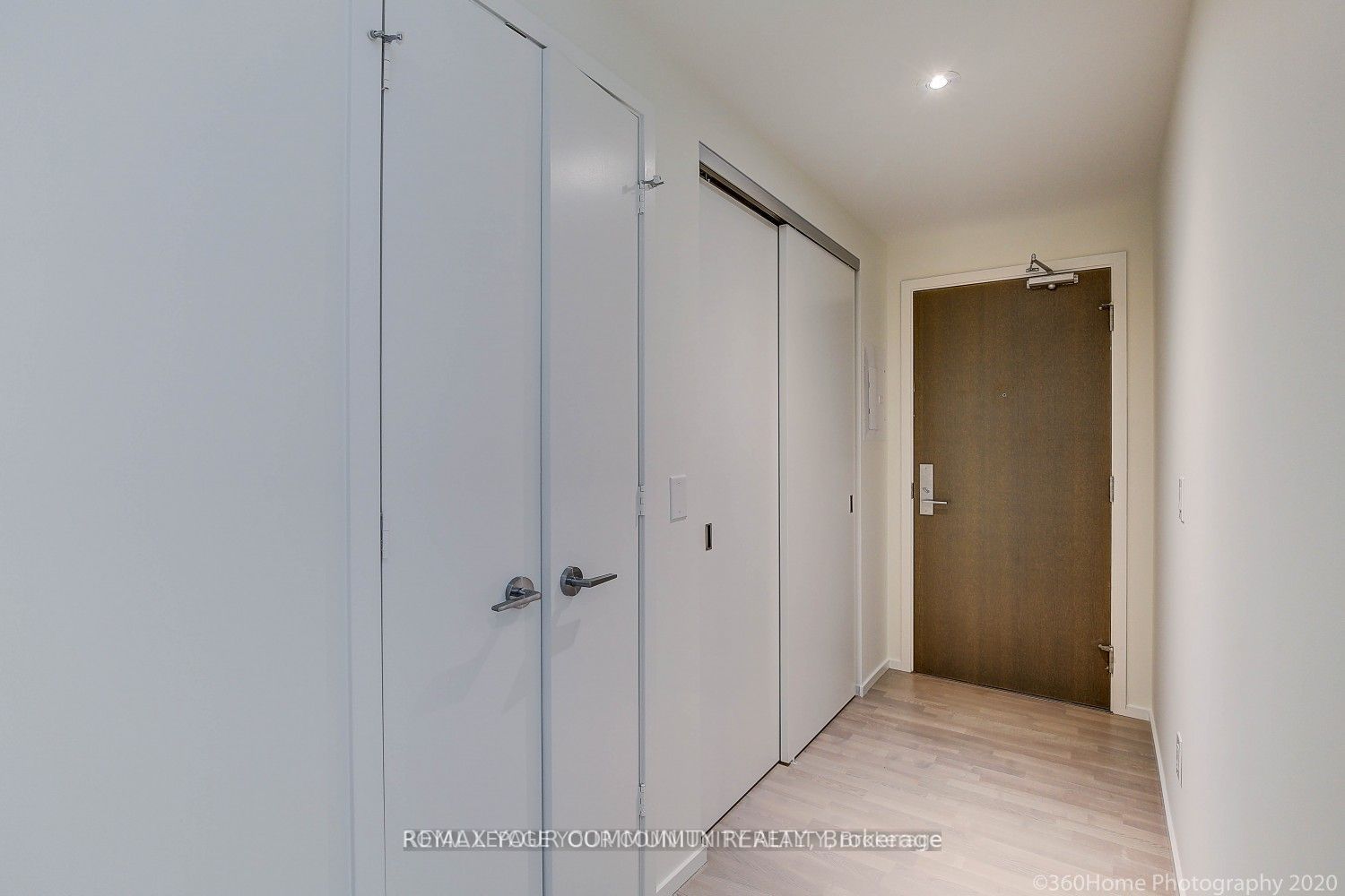 101 Charles Street 1604, Toronto, ON M4Y 0A9 photo 2