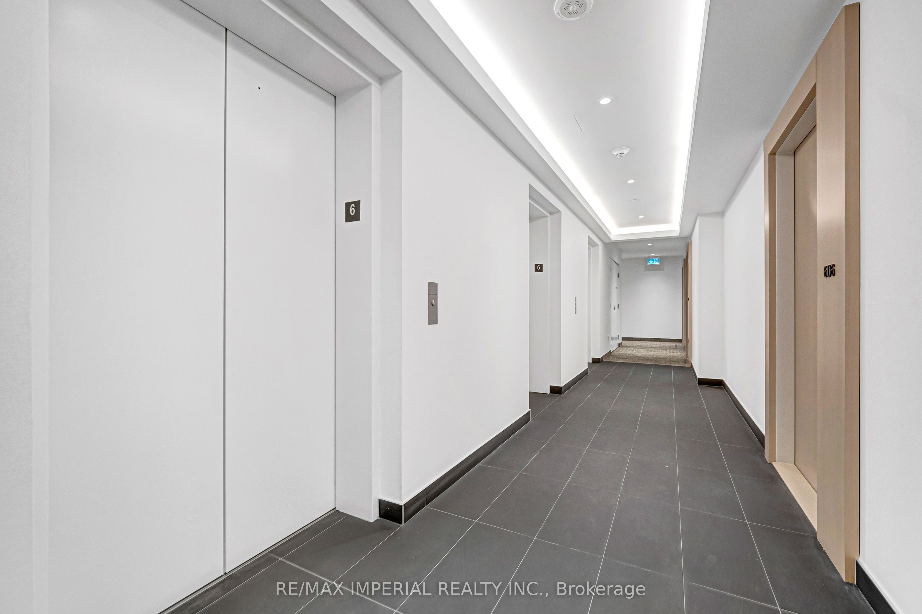 280 Dundas Street W 601, Toronto, ON M5T 0E3 photo 4