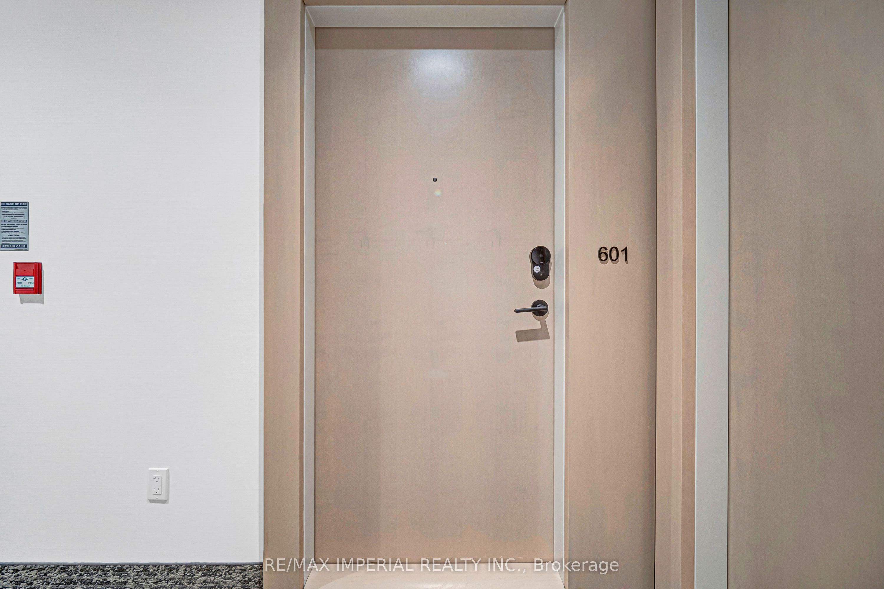 280 Dundas Street W 601, Toronto, ON M5T 0E3 photo 5