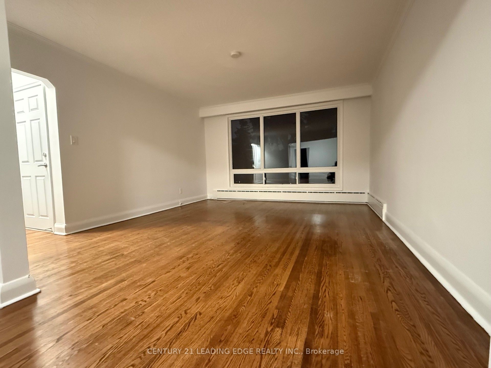 426 Arlington Avenue Unit #2, Toronto, ON M6C 3A2 photo 3