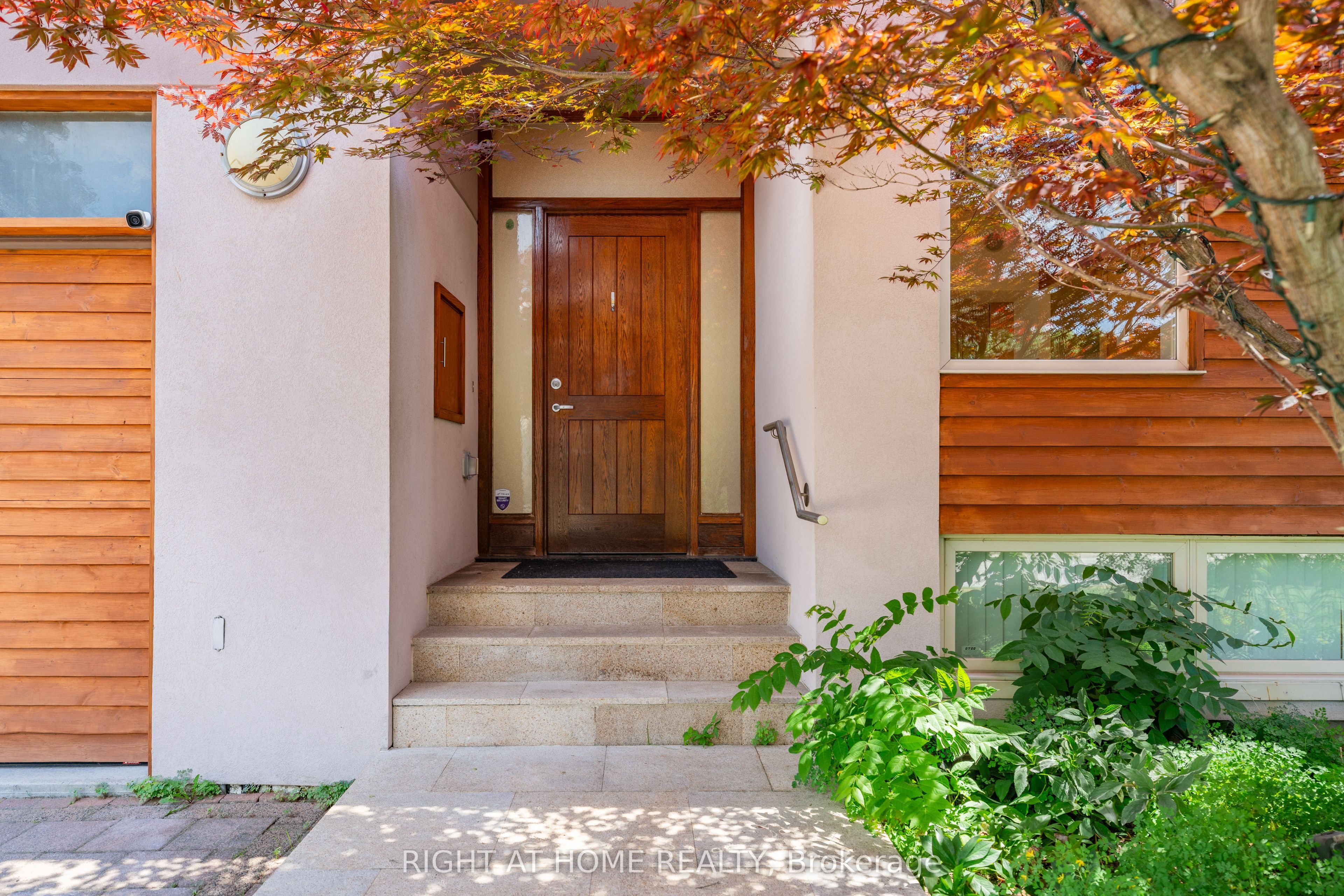 49 Tottenham Road, Toronto, ON M3C 2J5 photo 3