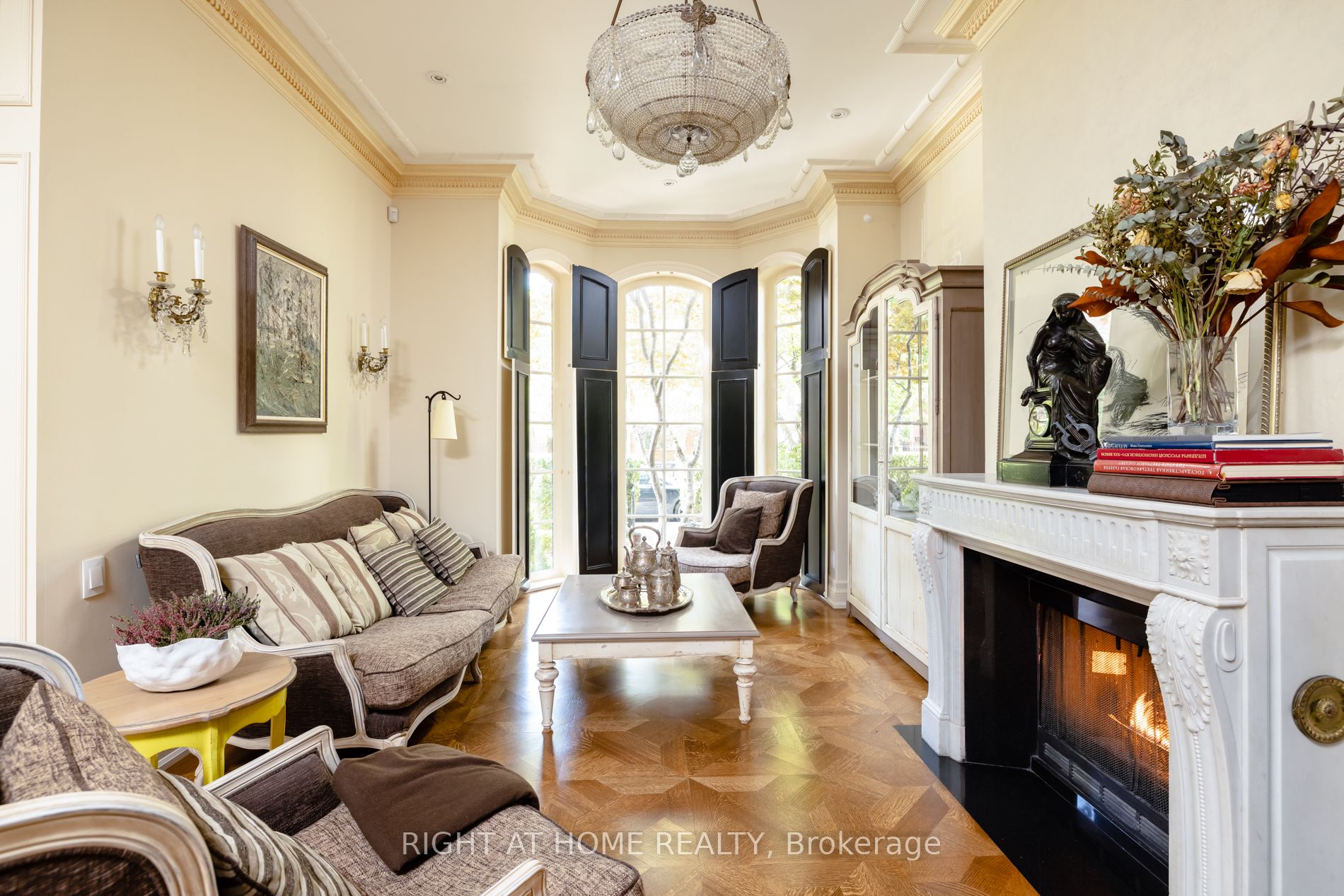 51 Hazelton Avenue, Toronto, ON M5R 2E3 photo 5