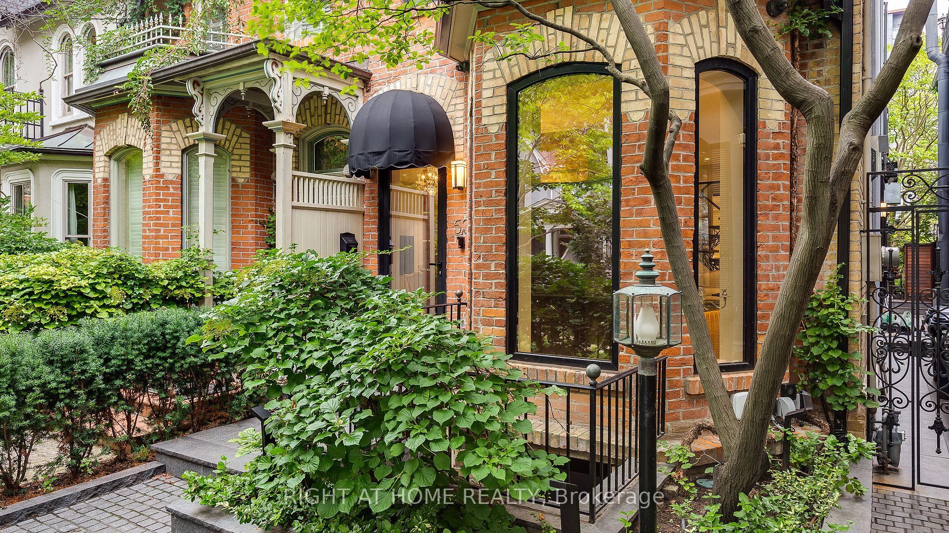 53 Hazelton Avenue, Toronto, ON M5R 2E3 photo 3