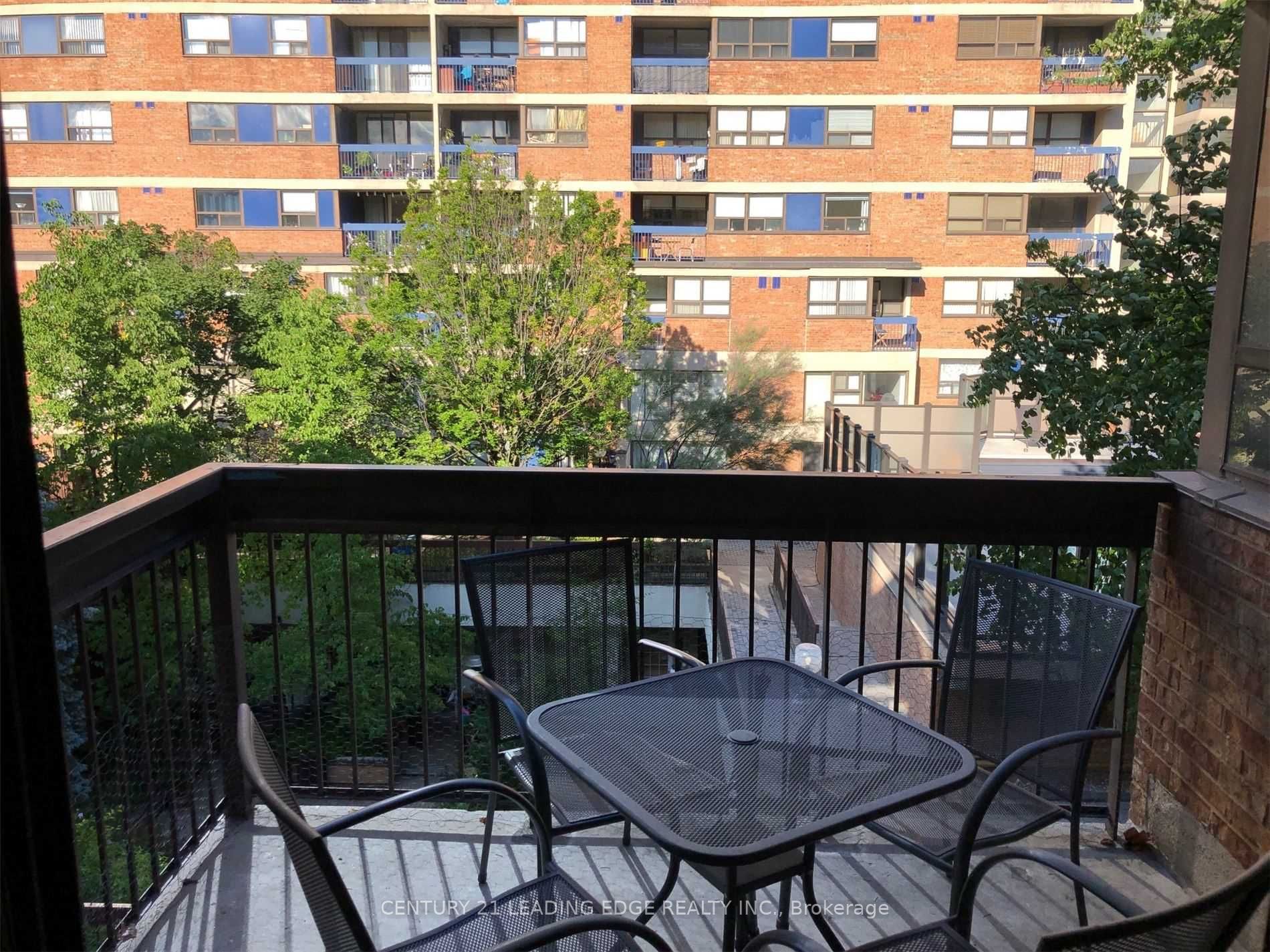49 Mccaul Street 461, Toronto, ON M5T 2W7 photo 5