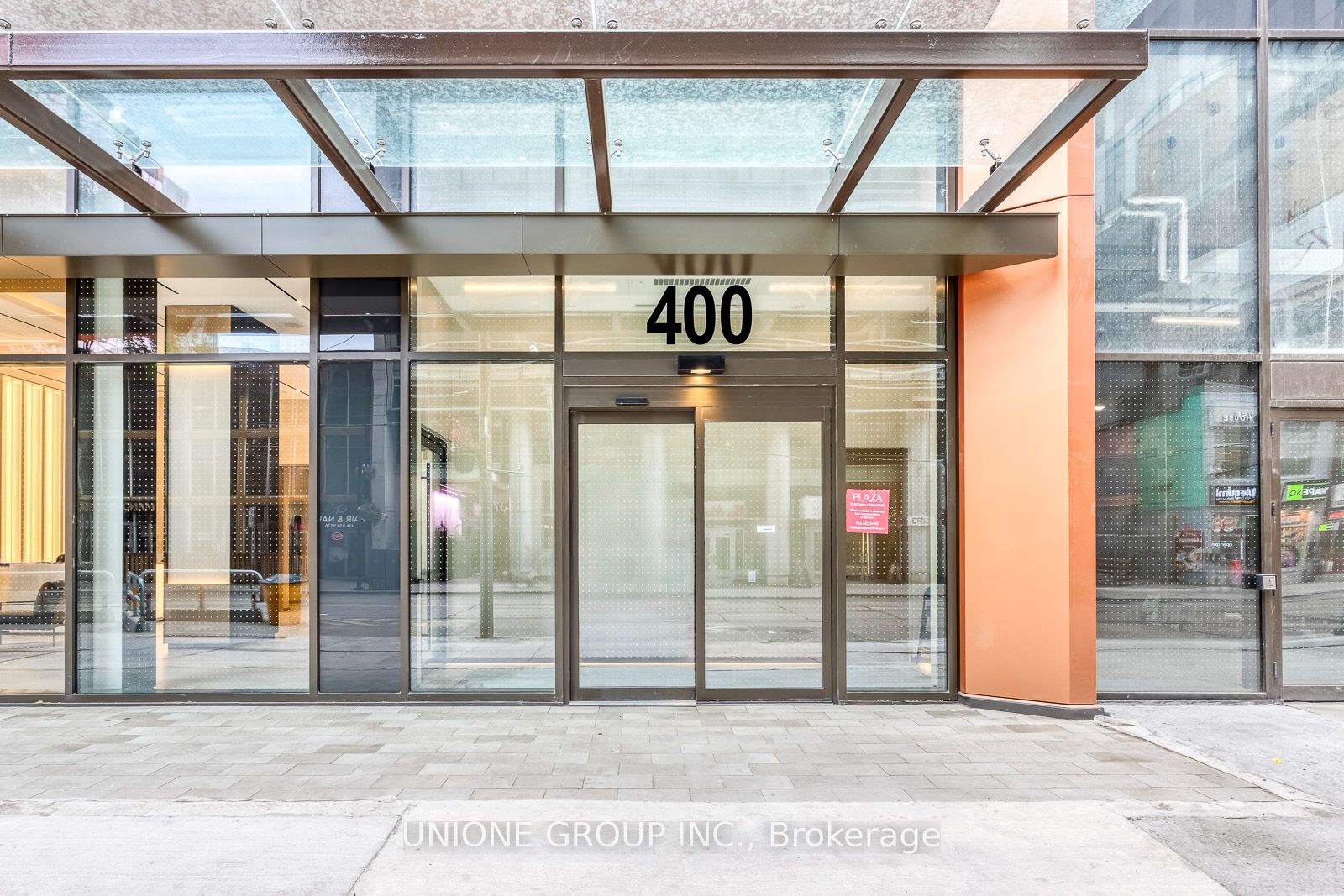 400 King Street W 2229, Toronto, ON M5V 0X8 photo 2