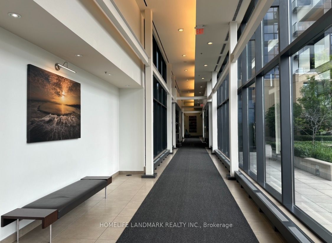 29 Singer Court 703, Toronto, ON M2K 0B3 photo 4
