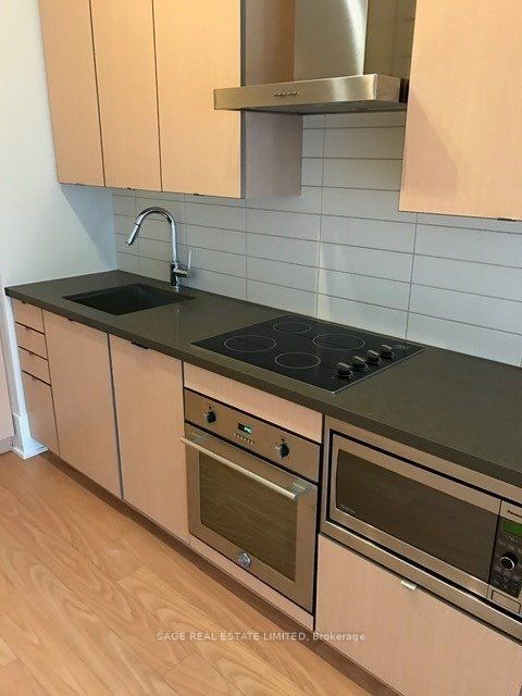 20 John Street 220, Toronto, ON M5V 0G5 photo 4