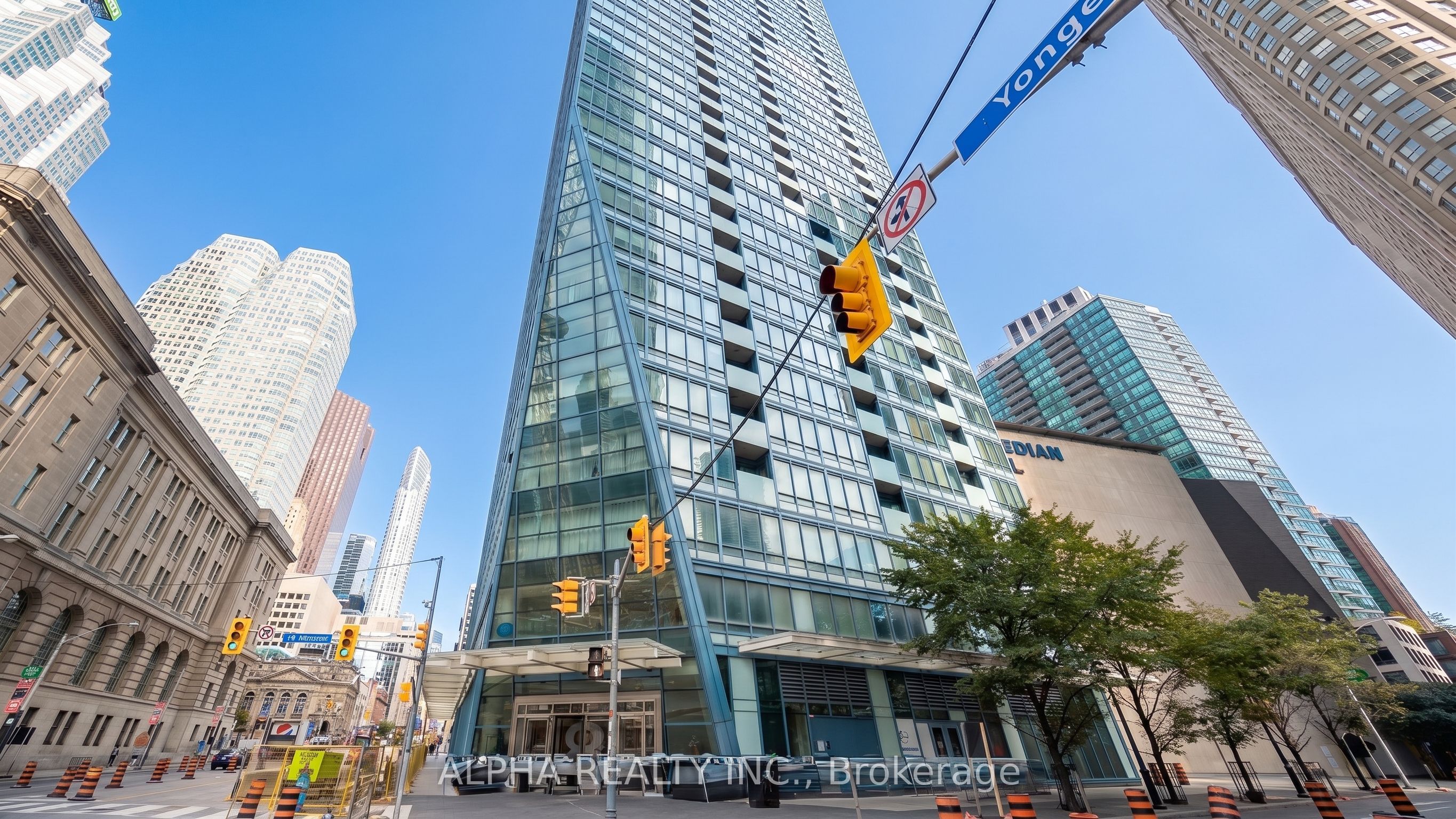 8 The Esplanade Street 4703, Toronto, ON M5E 0A6
