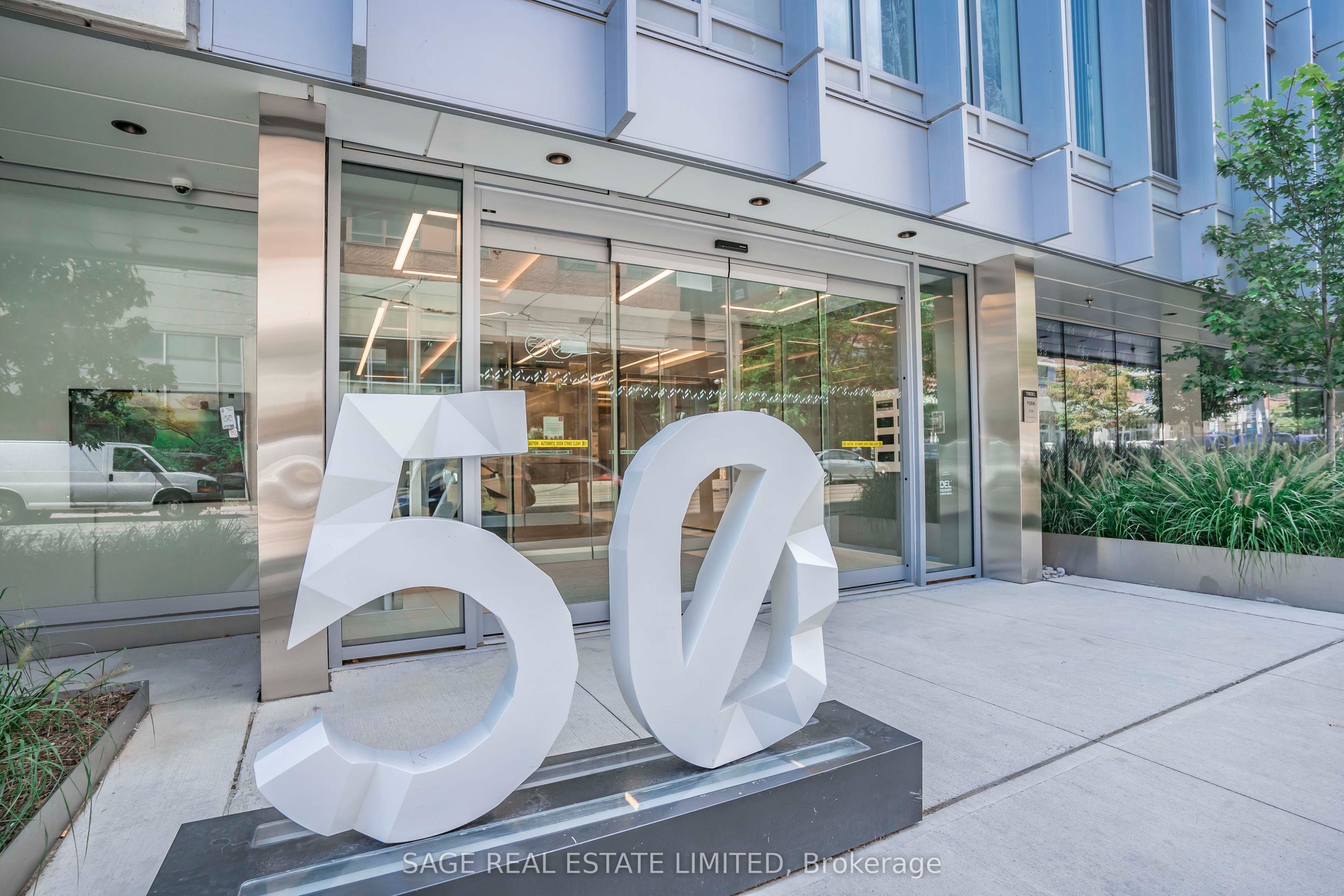 50 McCaul Street 1105, Toronto, ON M5T 0B6 photo 3