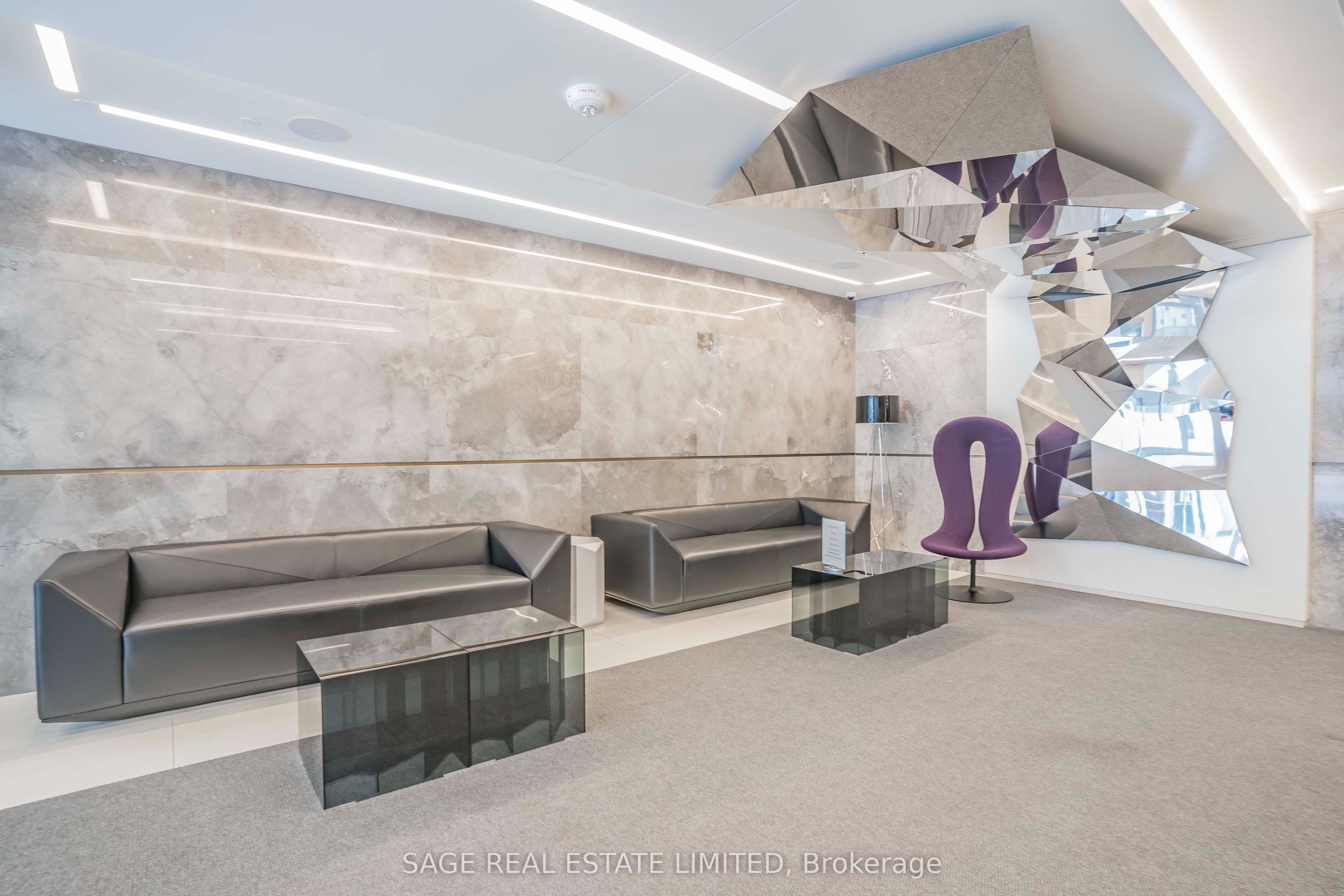 50 McCaul Street 1105, Toronto, ON M5T 0B6 photo 4