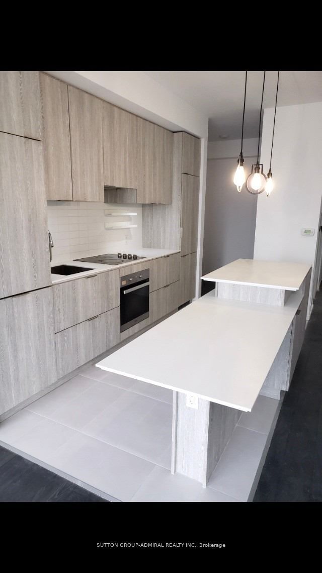 5 St. Joseph Street 1409, Toronto, ON M4Y 0B6 photo 5