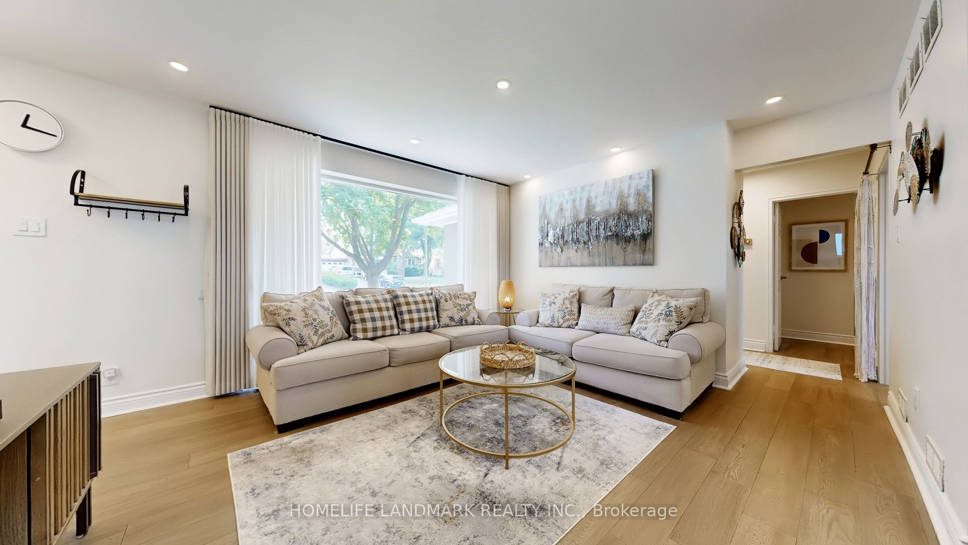 30 Paperbirch Drive, Toronto, ON M3C 2E7 photo 3