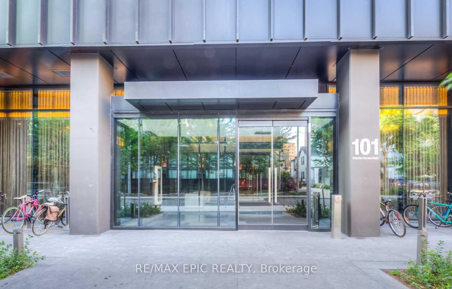 101 Charles Street E 4806, Toronto, ON M4Y 0A9 photo 3