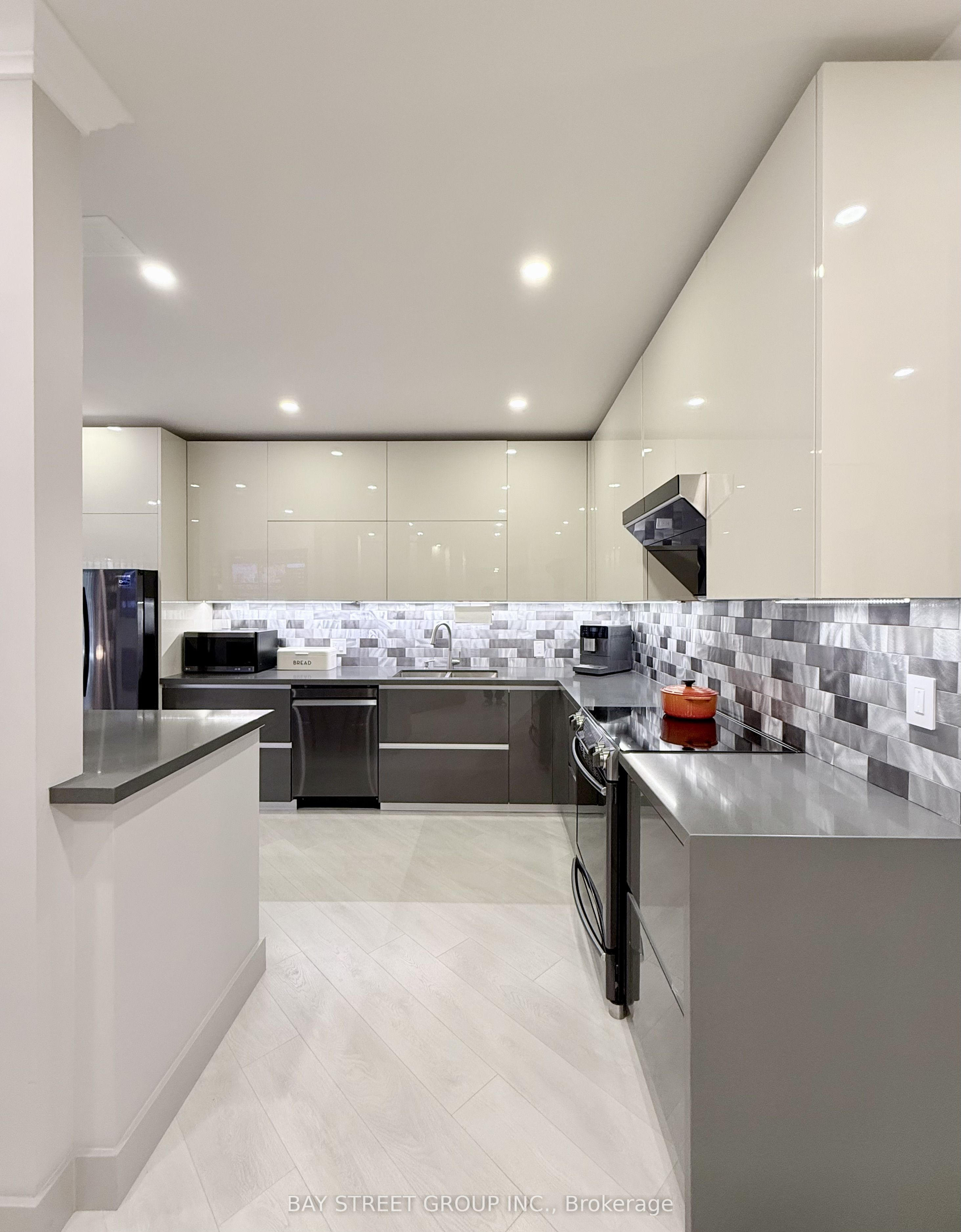 55 Harbour Square 606, Toronto, ON M5J 2L1 photo 5